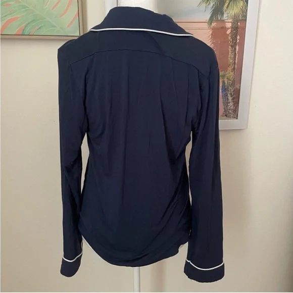 Cozy Earth Pajama Top & Pants Matching Two Piece Set in Navy XS - Picture 7 of 10